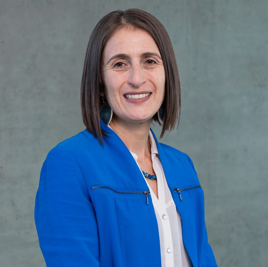 Más mujeres en STEM: un desafío estratégico para el desarrollo sostenible del país